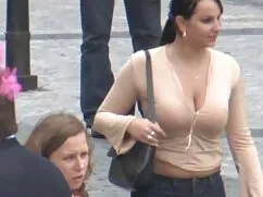 Hombre astuto, lanzado un comienzo emocionante y el personal cojiendo señoras maduras listo para el sexo