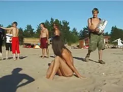 Después de que el perro videos porno de señoras mayores te dé completo para un amigo y experimente un orgasmo jet