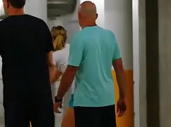 Grandes pechos bola señoras nalgonas porno y masaje el cliente lo hace loco