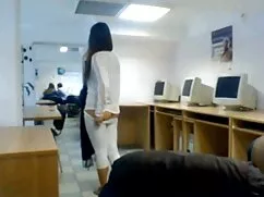 Entrenador de señoras maduras follando patinaje artístico usando el método de entrenamiento del héroe